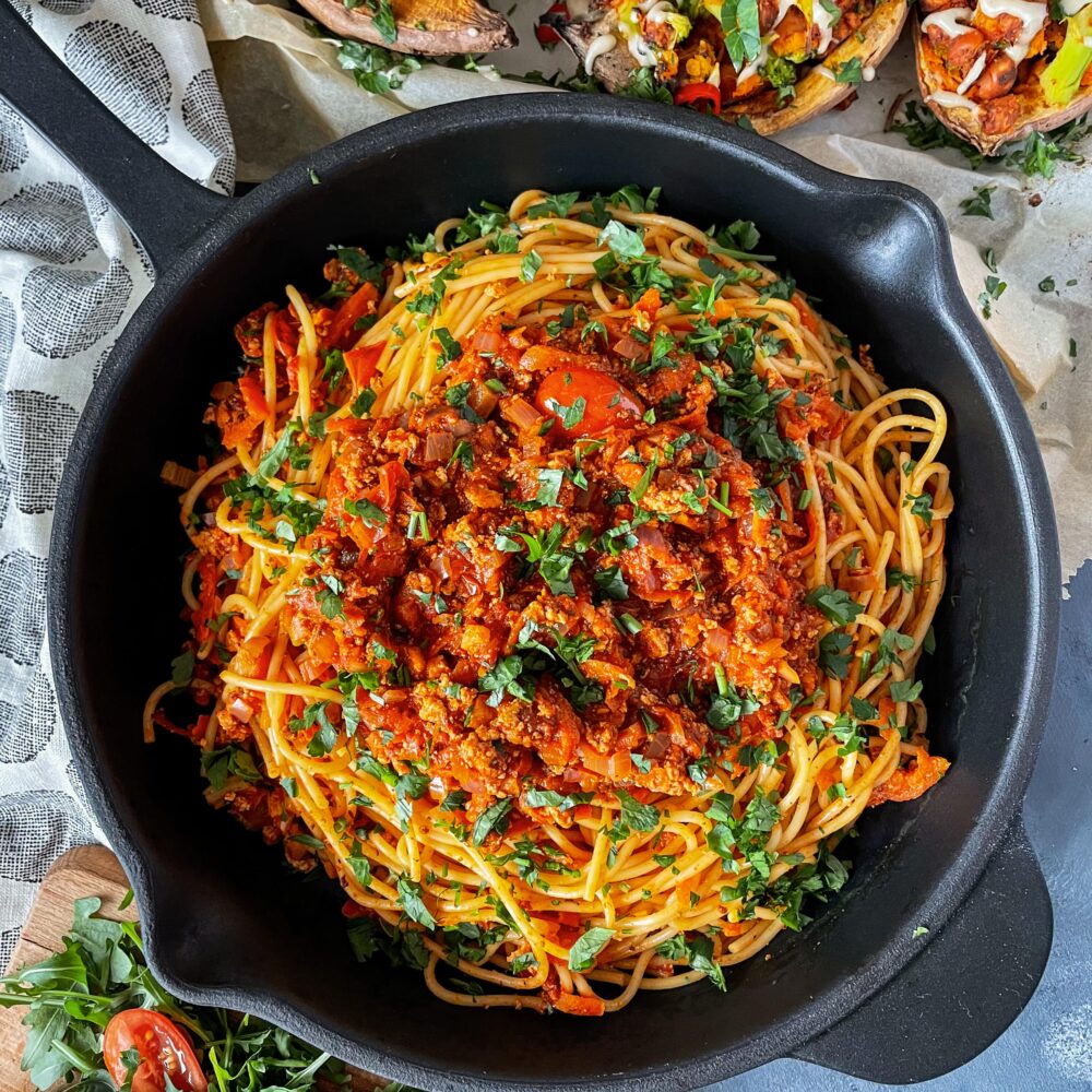 wegańskie spaghetti bolognese meet without meat